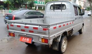 五菱荣光的单排和双排是什么意思 五菱荣光双排小货车